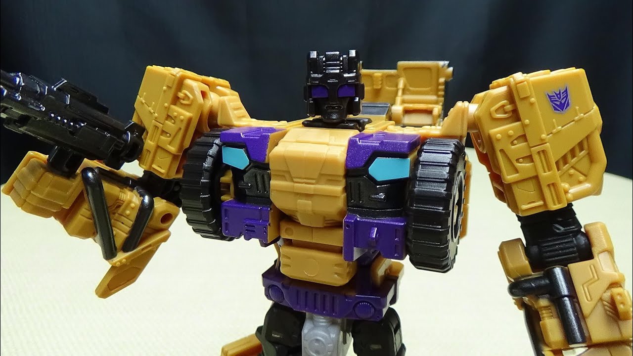 Generations Combiner Wars Deluxe SWINDLE: EmGo's Transformers Reviews N' Stuff
