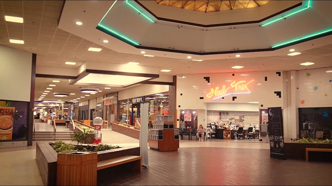 The Auburn Mall still has charm