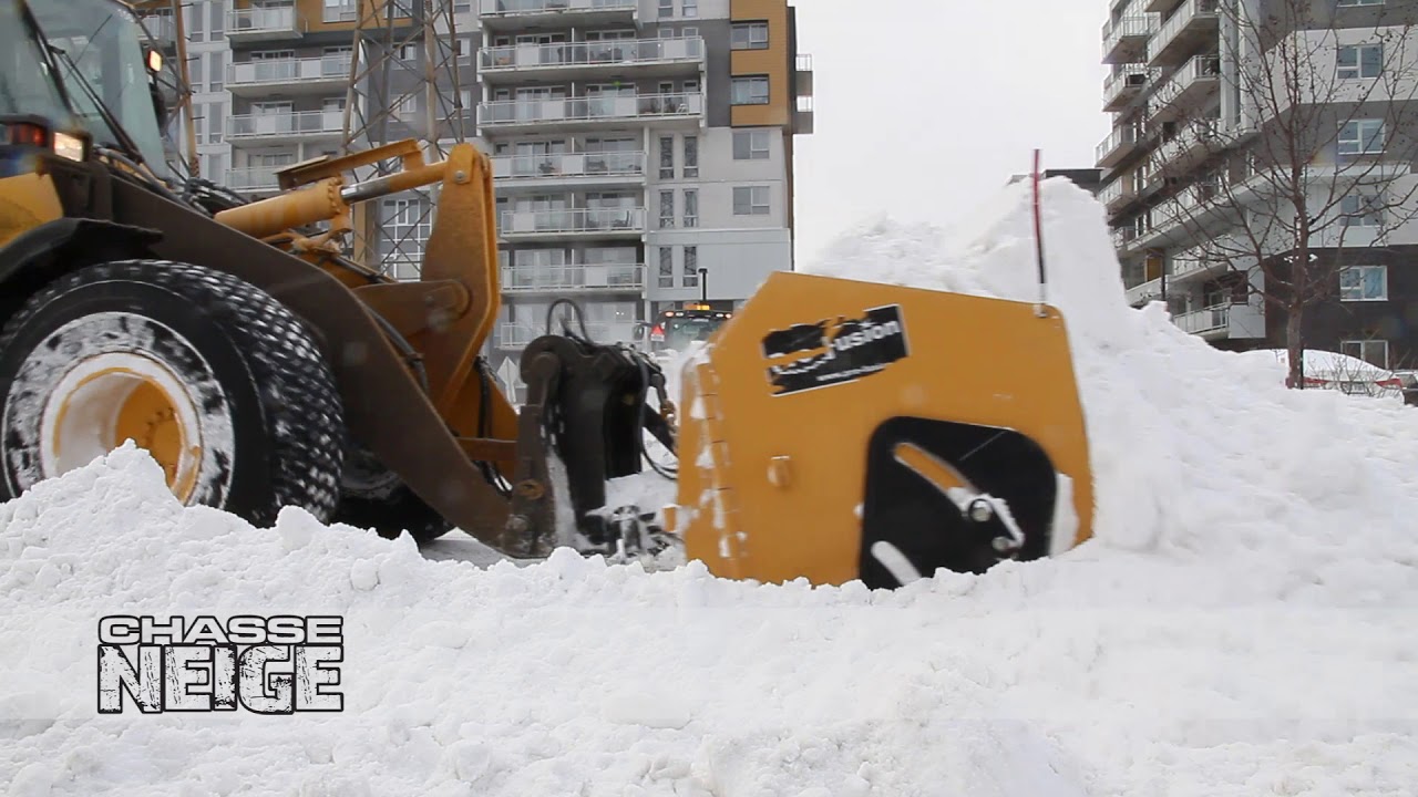 D&eacute;neigement de multilogements &agrave; Laval
