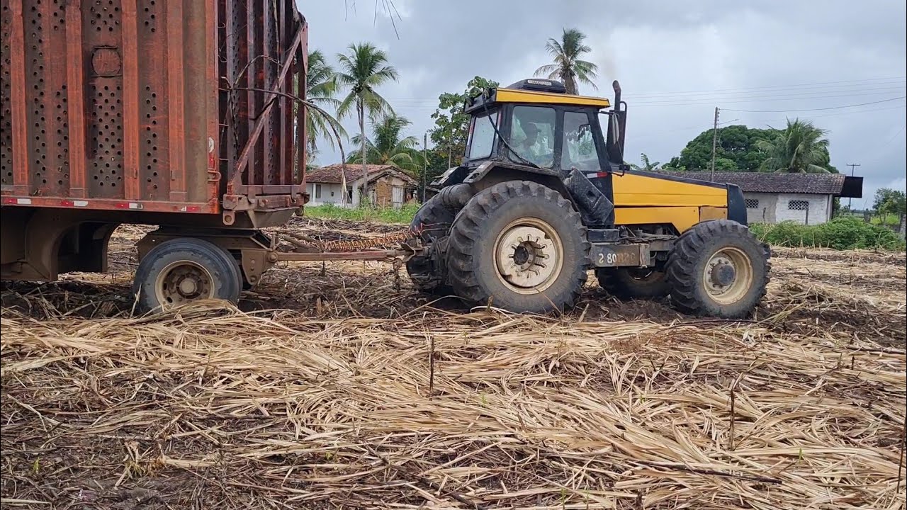 Valtra BH 1780 mostrando sua força!