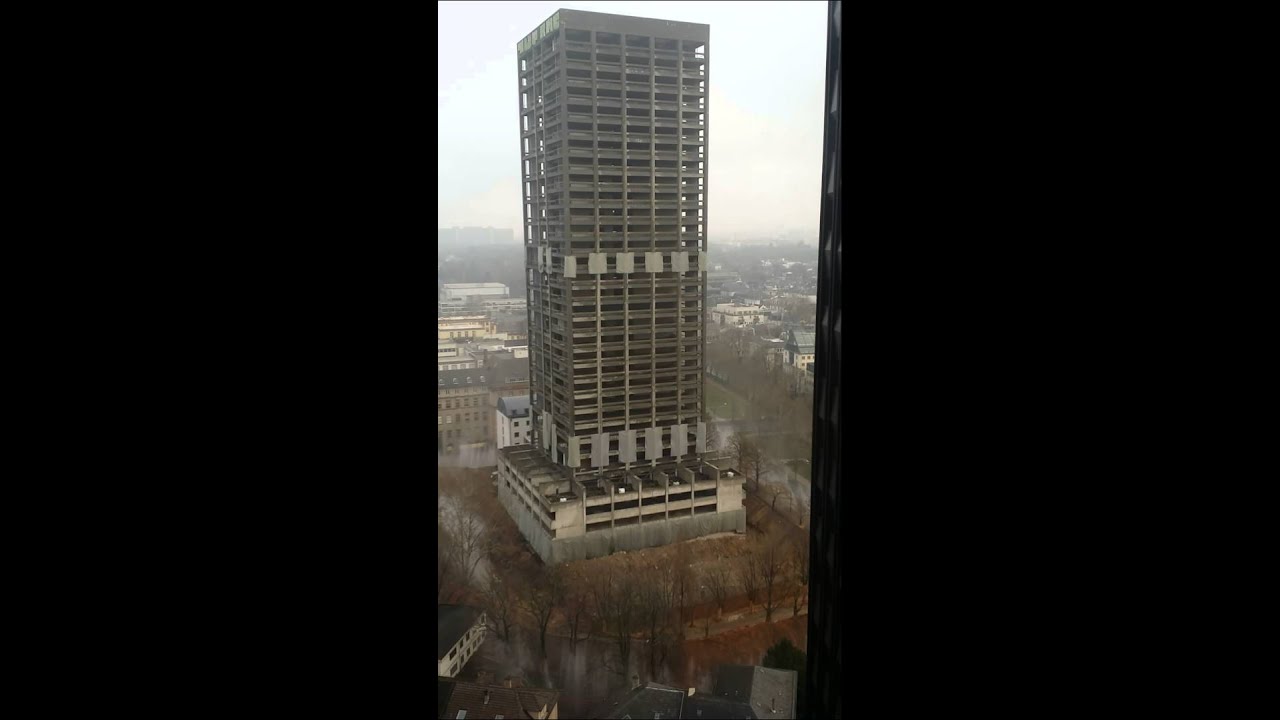 Sprengung Uniturm Frankfurt 02Feb2014