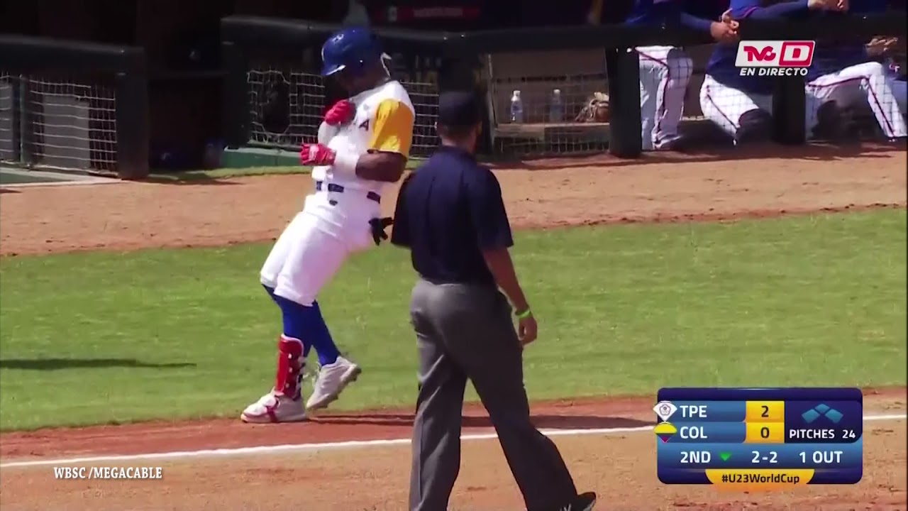 ANDRES ANGULO, PITCHER COLOMBIA VS CHINA TAIPEI 29 SEPTIEMBRE 2021