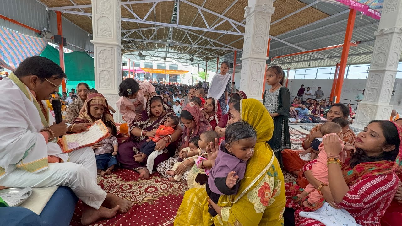 12 बच्चे एकसाथ आए आशीर्वाद लेने, Bhakti rash 