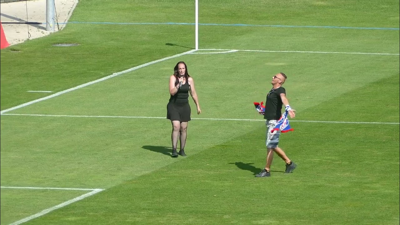 Heiratsantrag im Stadion am Zoo nach dem Spiel Wuppertaler SV - SV Rödinghausen (09.08.2025, 0:5)