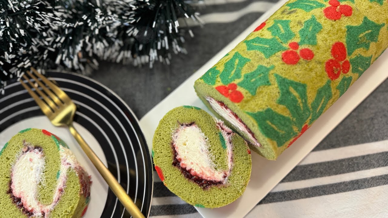Christmas Swiss Roll | How to make pattern roll cake