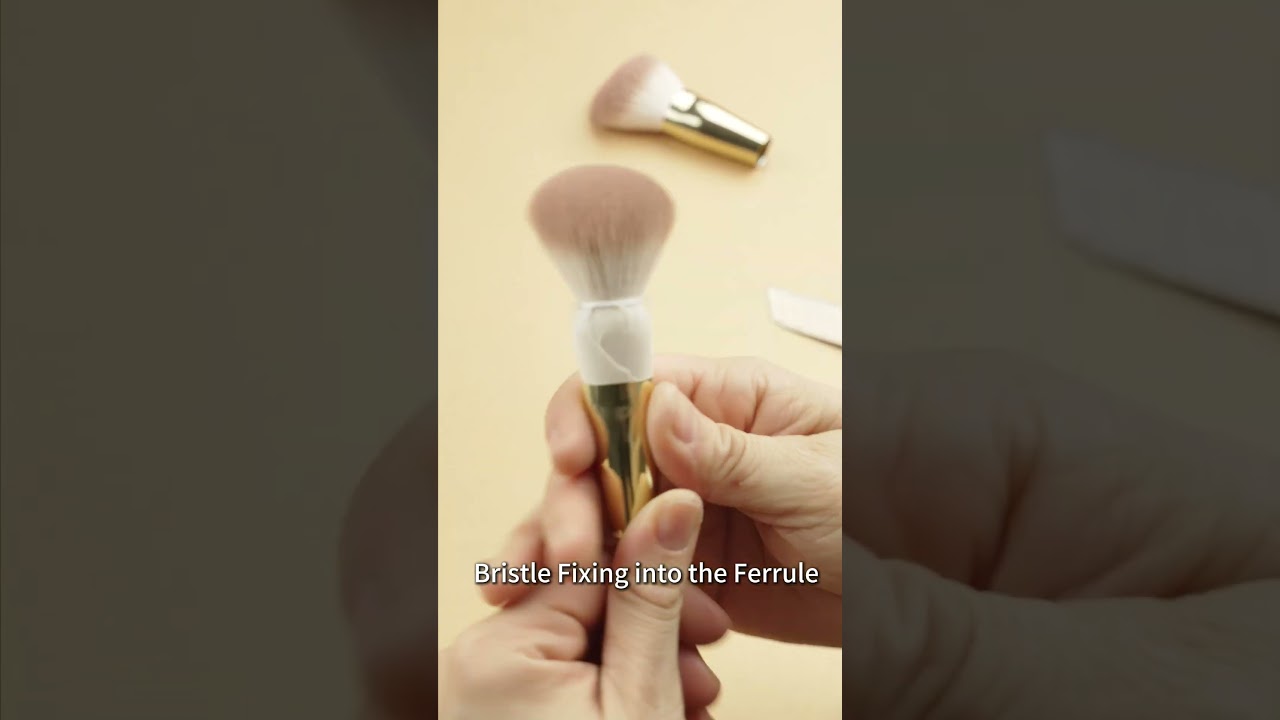 ✨ The secret to a pro makeup look? It&rsquo;s ALL in the brush head! ✨