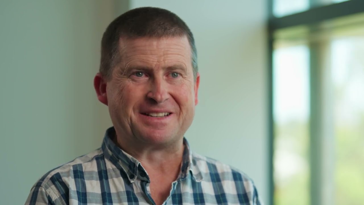 Why Cochlear recipient Nigel switched from a Baha® to an Osia® System