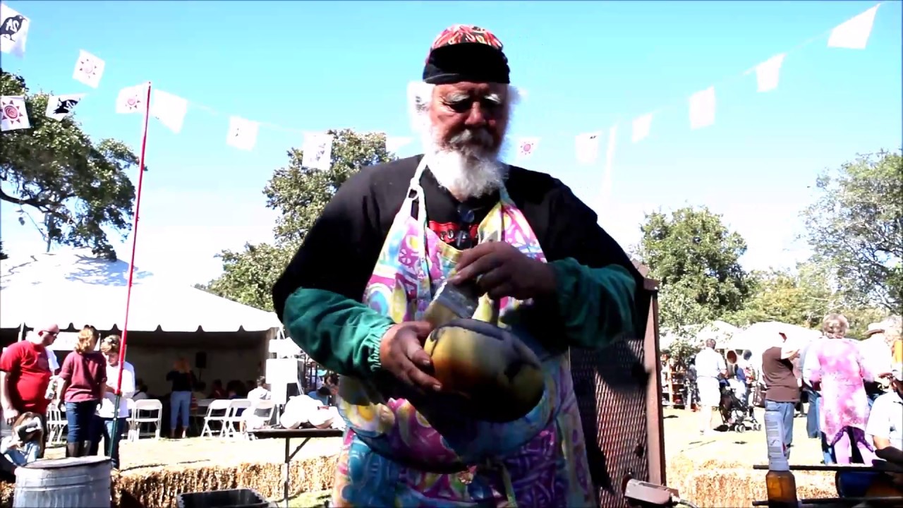 Randy Brodnax at Texas Clay Festival - Raku with Hair