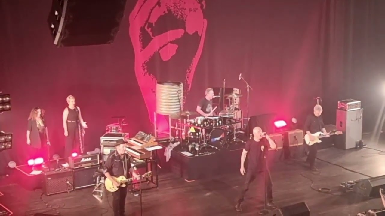 Midnight Oil - Breaking Me Down - Utrecht, Netherlands - July 2022