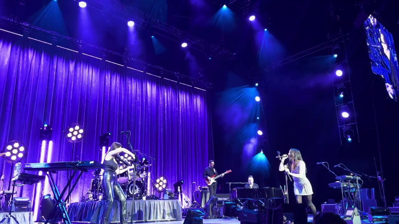 The Corrs - Runaway - 4K UHD - Front Row Ovo Hydro Sec Glasgow - 2024