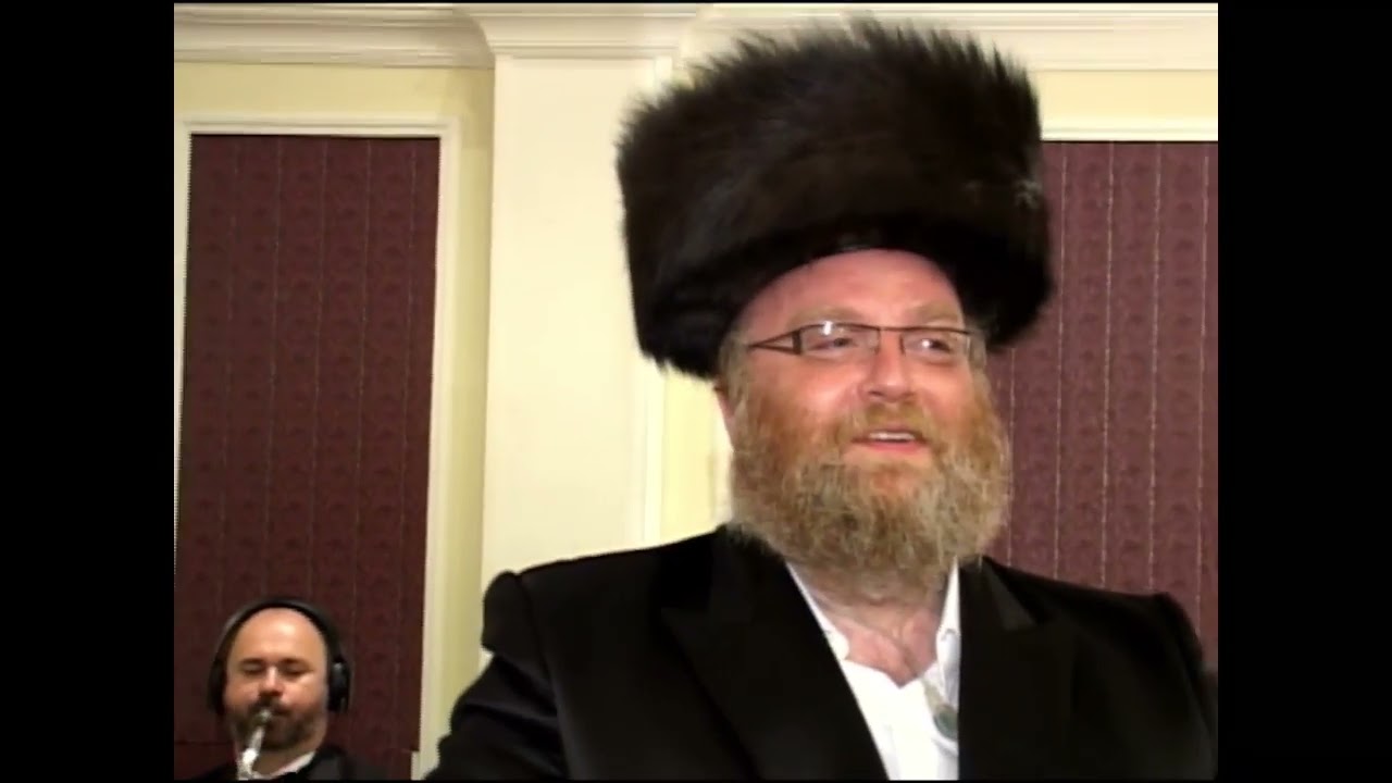 Michoel Schnitzler AH With Neginah