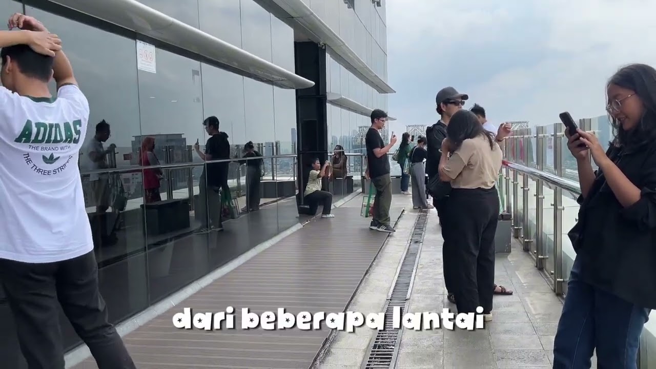 PERPUSTAKAAN NASIONAL RUANG BACA DI PUSAT KOTA