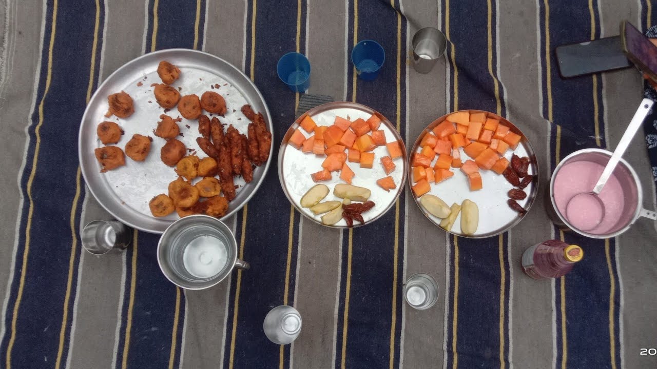 12 रमजान इफ्तार की तैयारी आलू बड़े,चिकन सिक कबाब ,पिंगल्स, अंत तक बने रहे plz #viral #viralvideo 