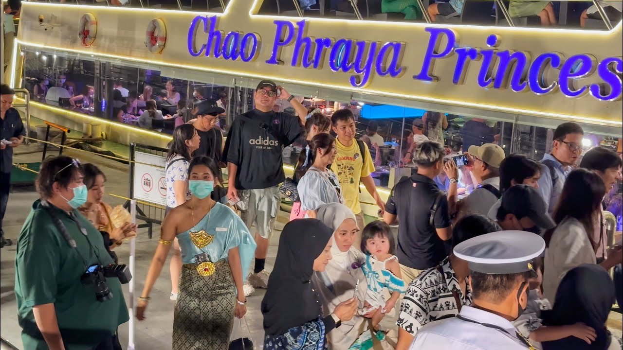🇹🇭 Chao Phraya Princess VI Dinner Cruise Pick Up Tourists at Icon Siam Pier, Bangkok 2024