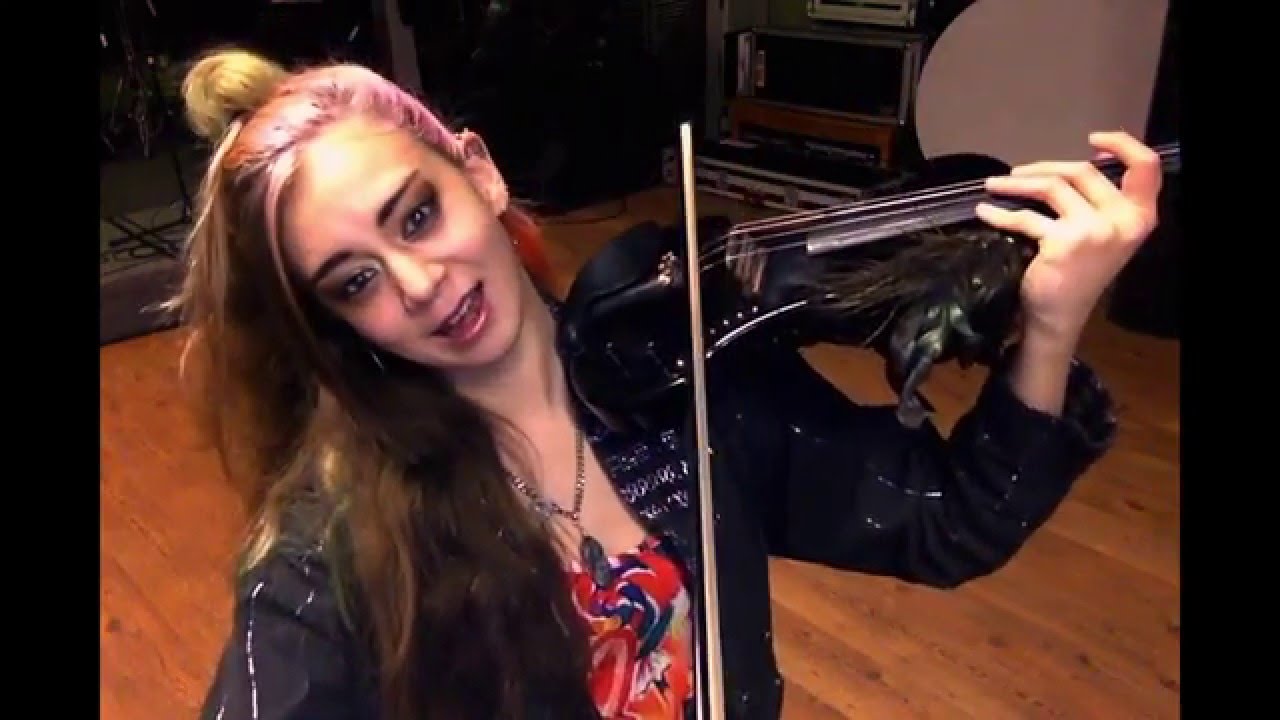 Electric Violin Lesson Time #10: Moving While Playing