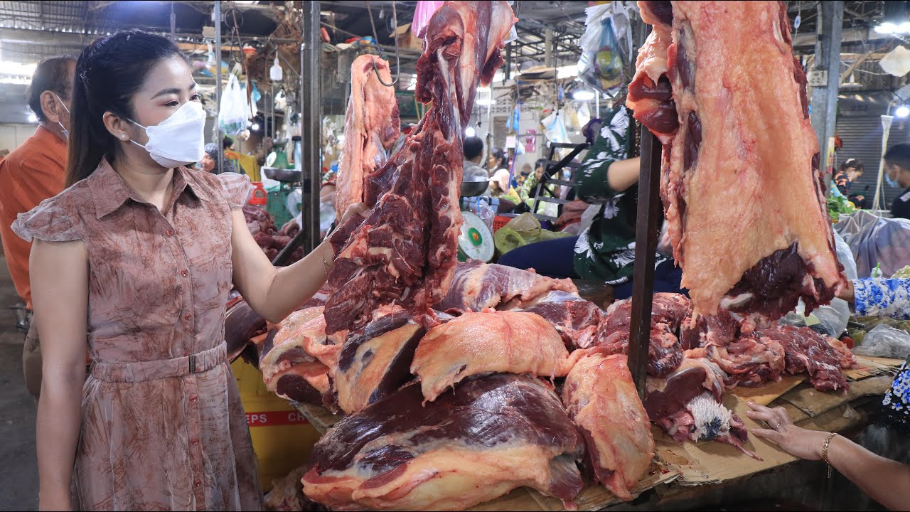 Market show, Beef is so fresh in the morning / Buy beef to make beef steak at home