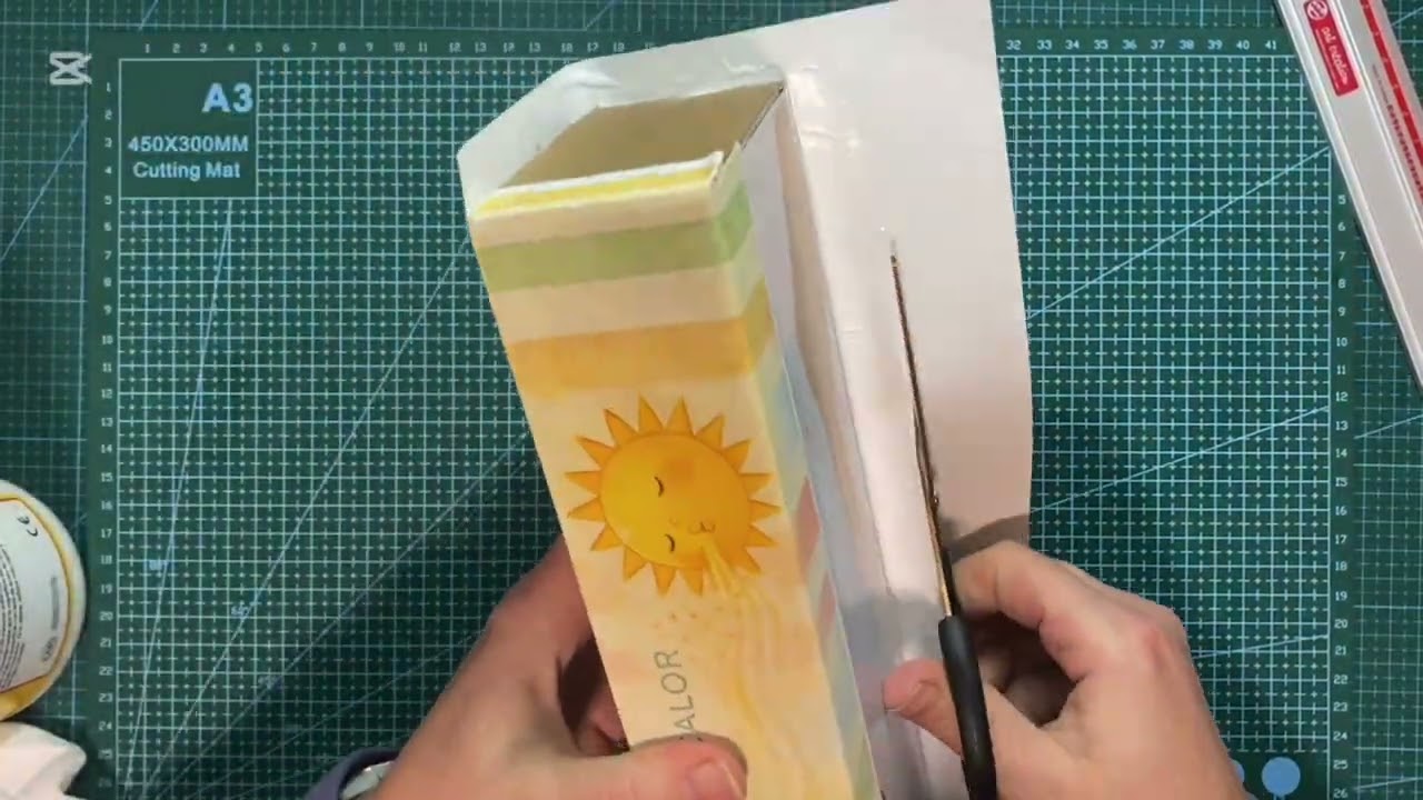 Cartonaje. Transformación de una caja en estuche para pistola de calor