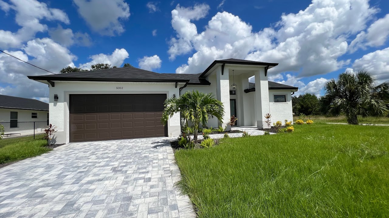 Charming Newly Built Home For Sale in Lehigh Acres, Fl. #realestate #floridarealestate