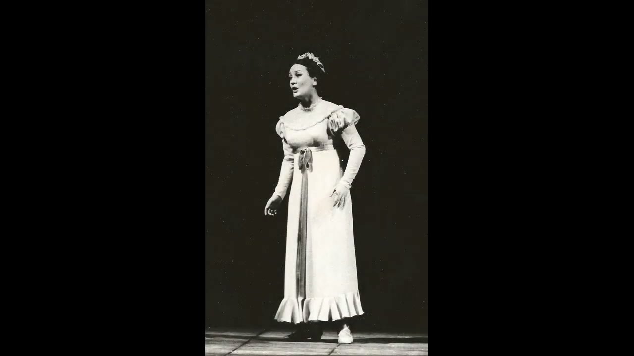 Ana Higueras canta 