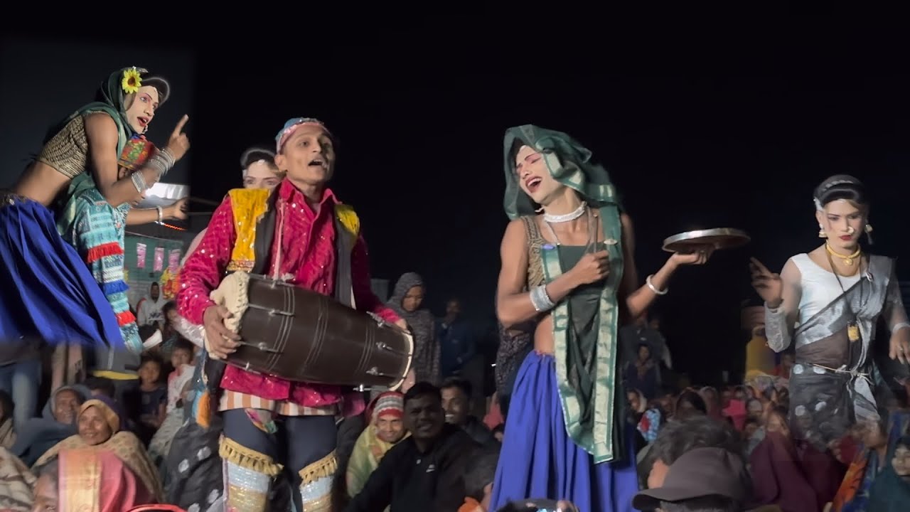 ￼ public me Turton Bajaye Jhagda Ho Gaya ￼