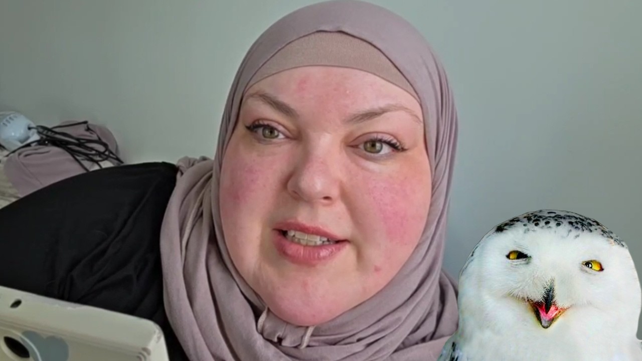 LIVE Foodie Beauty Coverage