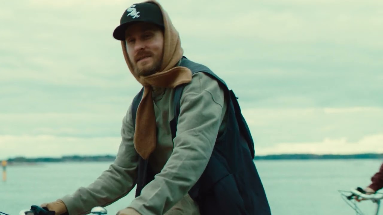 JVG - Lokakuu (feat. Bizi) (Virallinen musiikkivideo)