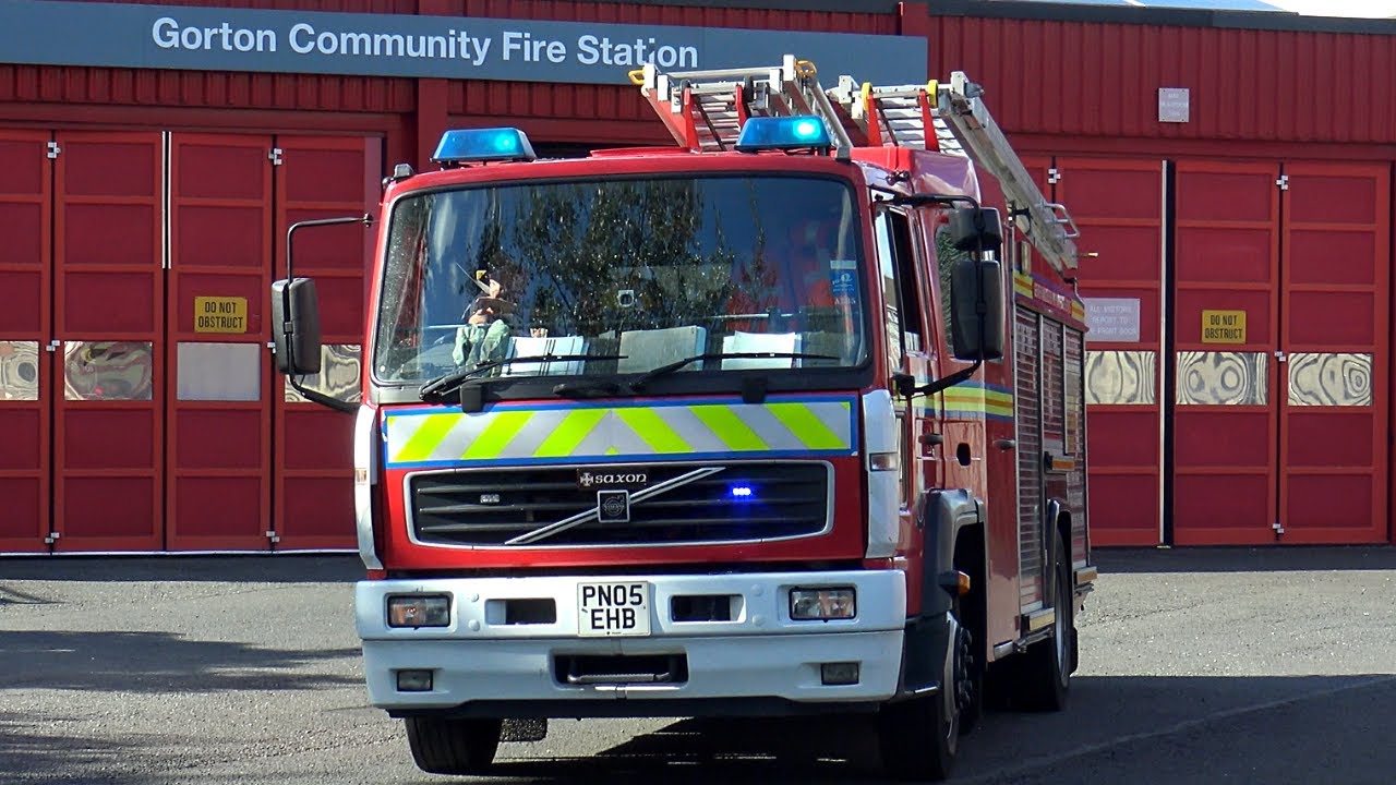 [TANNOY] Gorton Volvo Saxon Sanbec Water Ladder Turnout | Greater Manchester Fire & Rescue Service