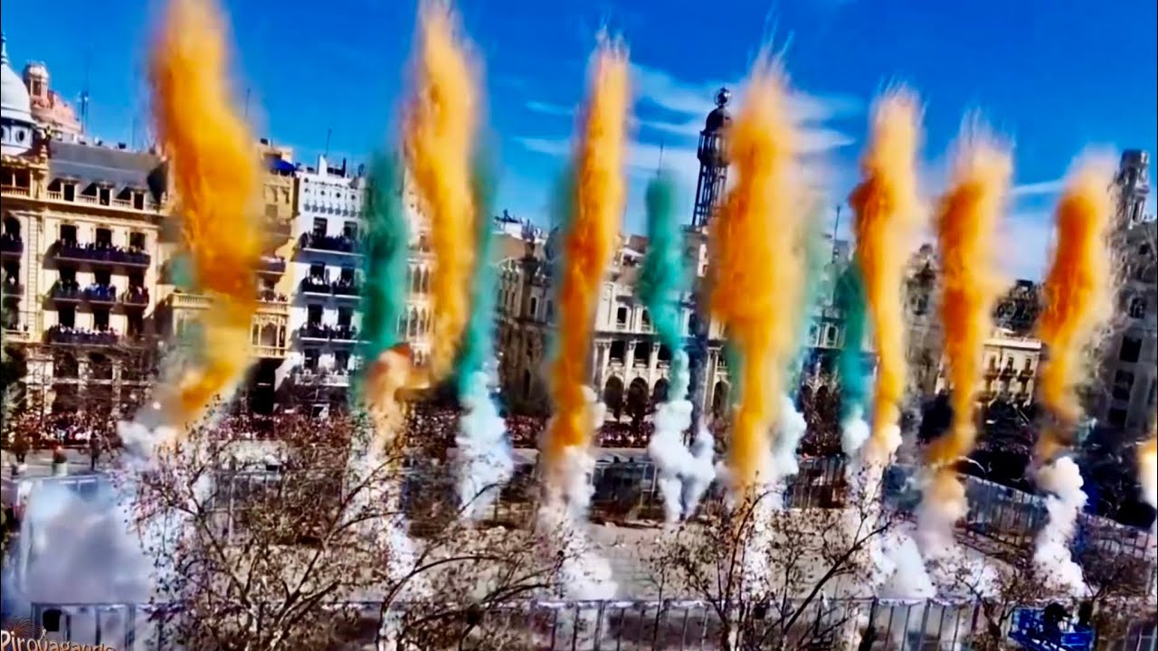 FIREWORKS SHOW - VALENCIA (Espa&ntilde;a) - LAS FALLAS 2025 - PIROTECNIA CRESPO #daylight  #masclet&agrave;