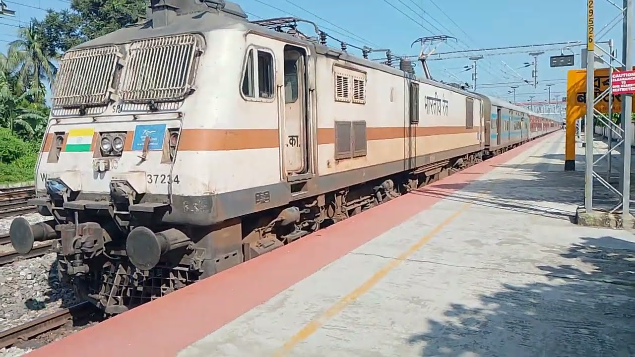 15962 Kamrup Express via Rangapara North Jn departing from Barpeta Road #indianrailways