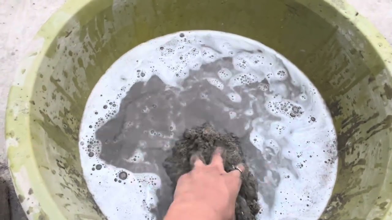 Super dusty bombastic crumbling charcoal texture deep smashing 🩷#asmr #satisfying 
