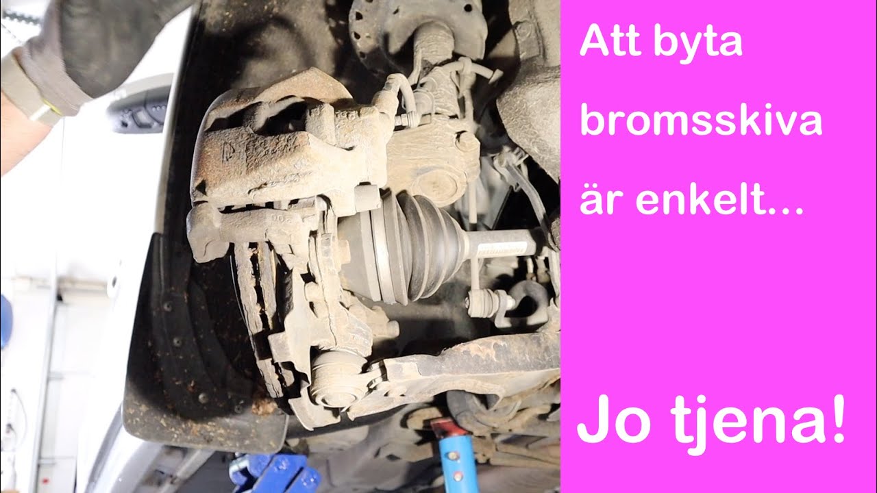 Byte av bromsskivor på en Volvo V70 2010, hu vilket meck!