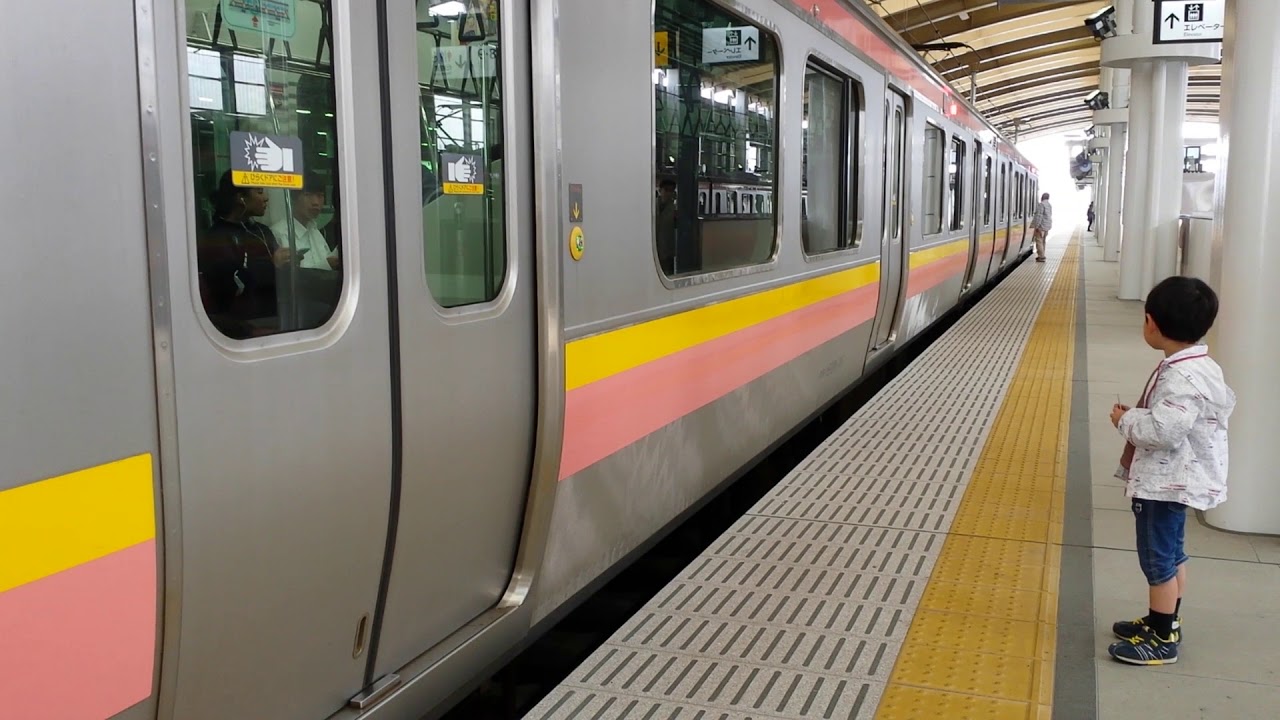 「運転士が舌打ち！？」E129系発車 運転士の舌打ちシーン有り
