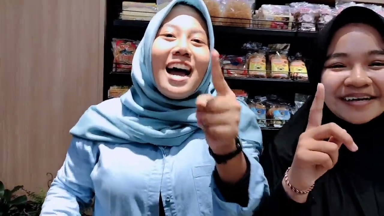 Vlog berita | Toko oleh-oleh kirana | SMAN 1 Bae Kudus 