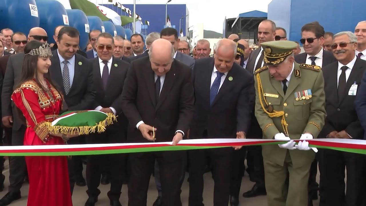 رئيس الجمهورية يدشن مصنع تحلية مياه البحر 
