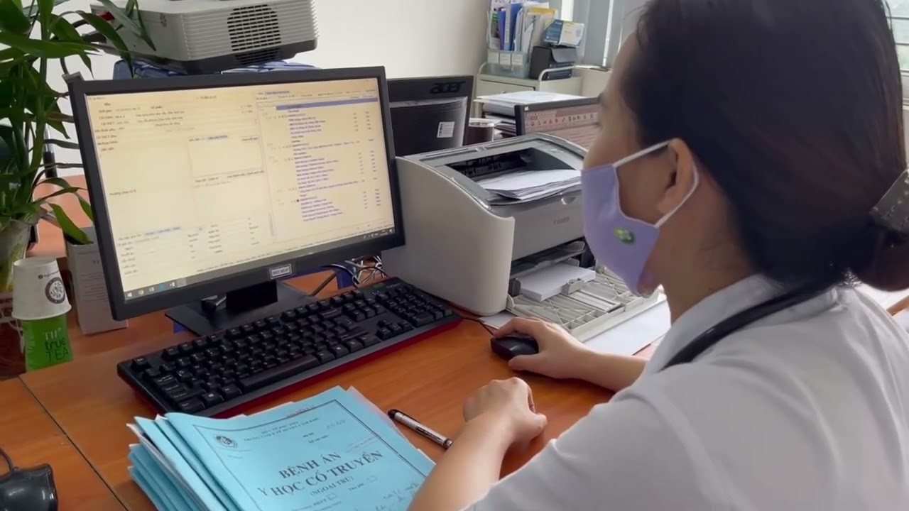 Công nghệ số ngành y tế - Phụ nữ đều có thể làm rất tốt
