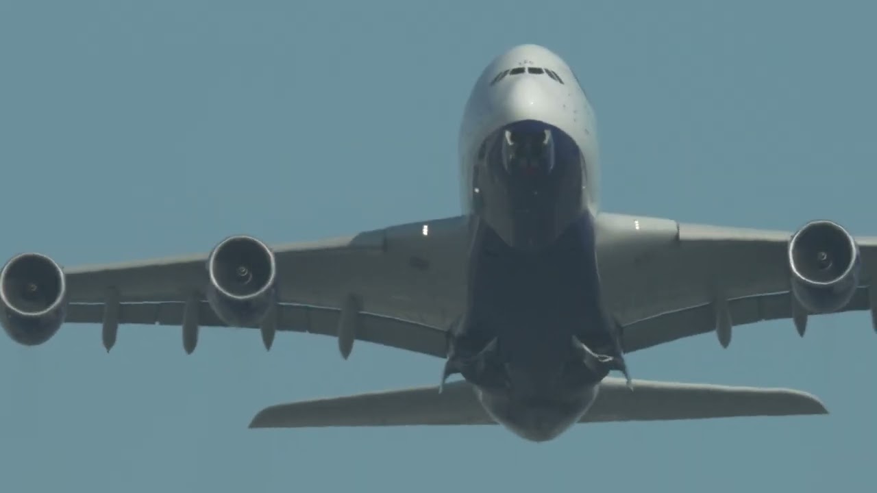 Plane Spotting -- San Francisco International Airport -- May the 4th be with you, 2025