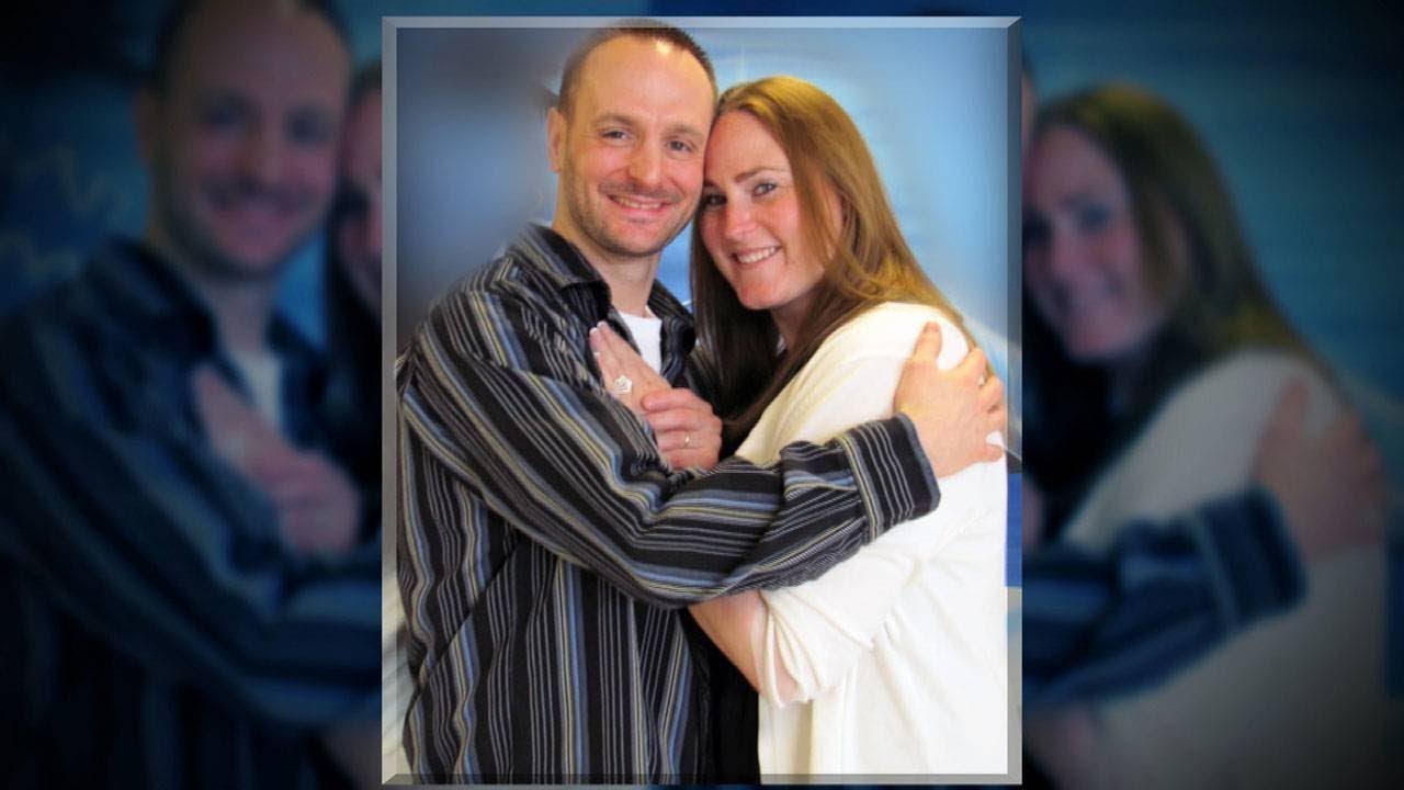 Young Woman Married Pen Pal Prison Inmate Serving 43 Years