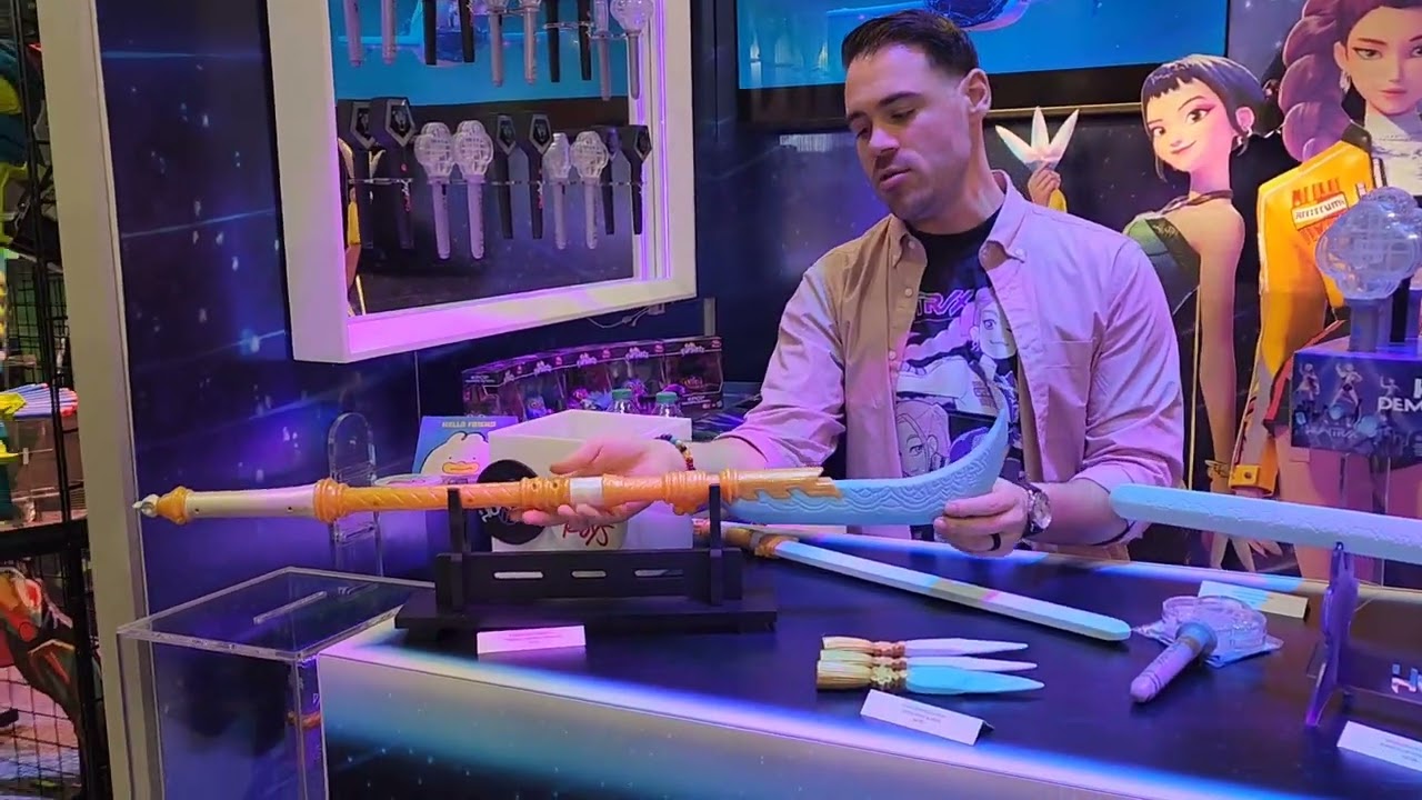 KPOP Demon Hunters: стенд компании Hasbro на выставке Toy Fair 2026.