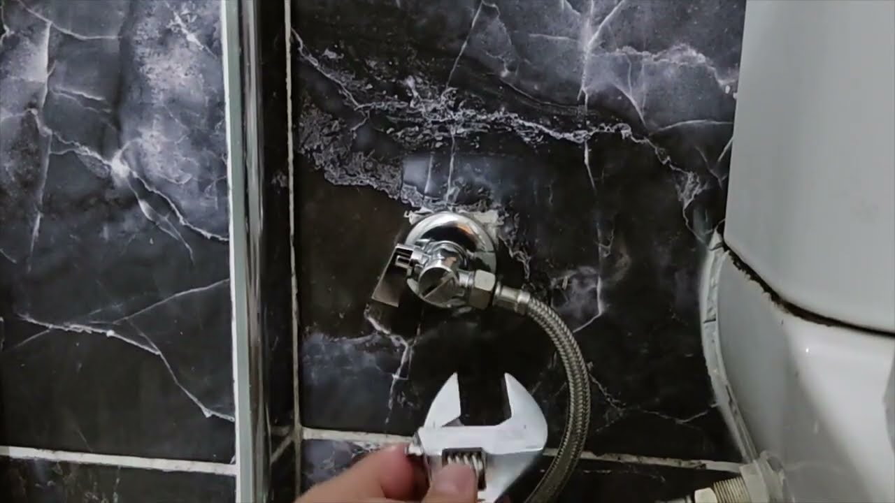 Klozet Musluğu Taharet Musluğu Nasıl Değiştirilir ?