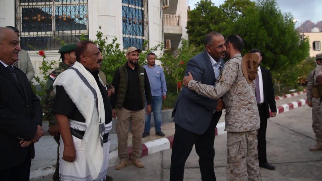الرئيس القائد عيدروس الزُبيدي يناقش مع قيادة التحالف العربي سُبل تنفيذ اتفاق الرياض