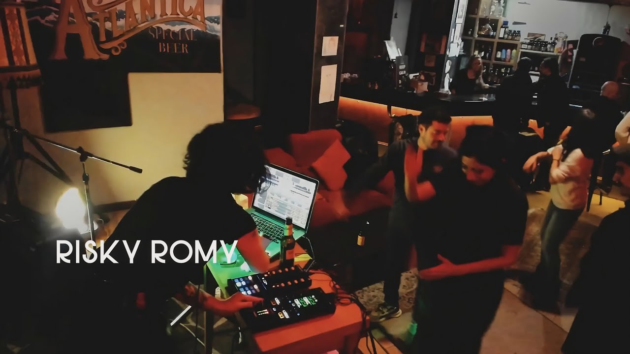 Live Electronic DJ Set at Bonus Track (Vigo)