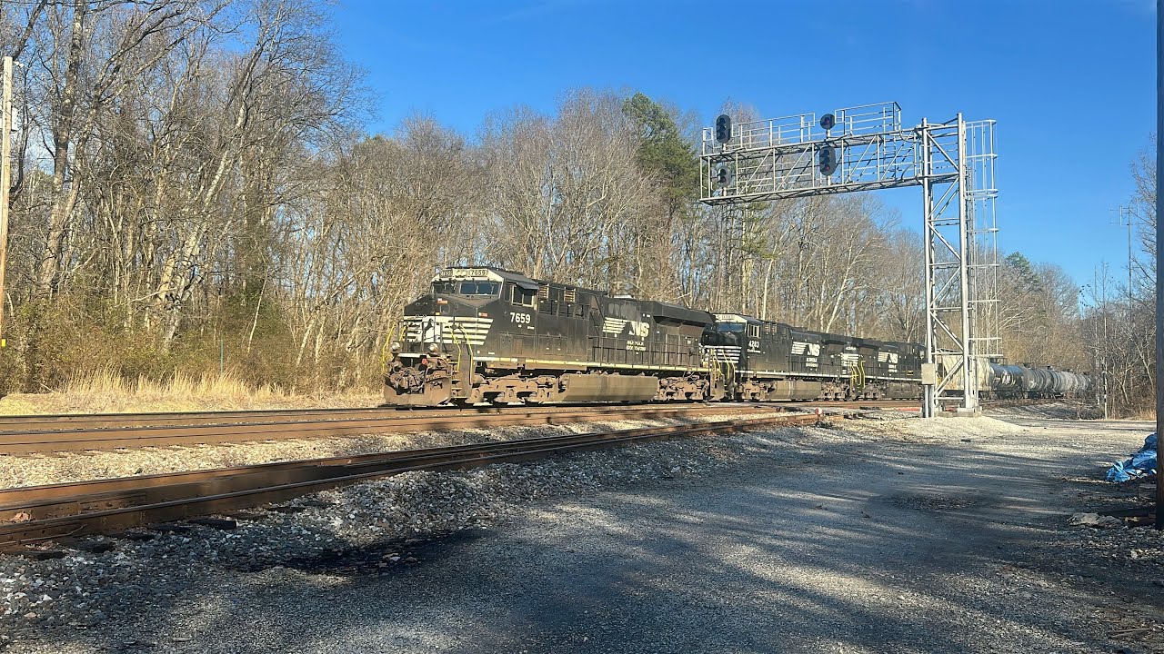Norfolk Southern ethanol train 64Q South thru Harriman Tennessee  