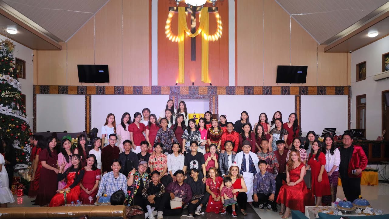 Perayaan Natal Gereja Toraja Jemaat Biring Romang