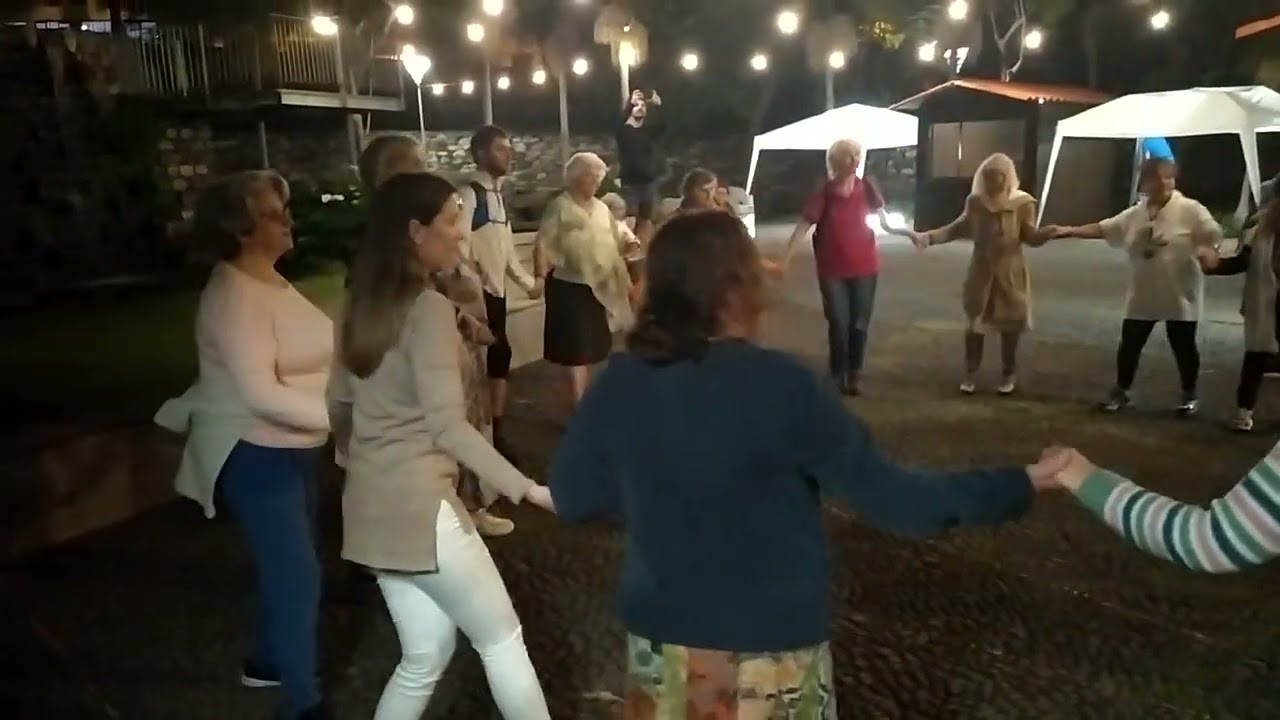 Dança Circular: «What a Wonderful World»