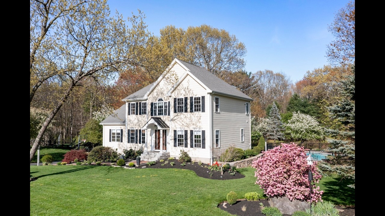 8 Hickory Drive, Medway, MA | $1,150,000