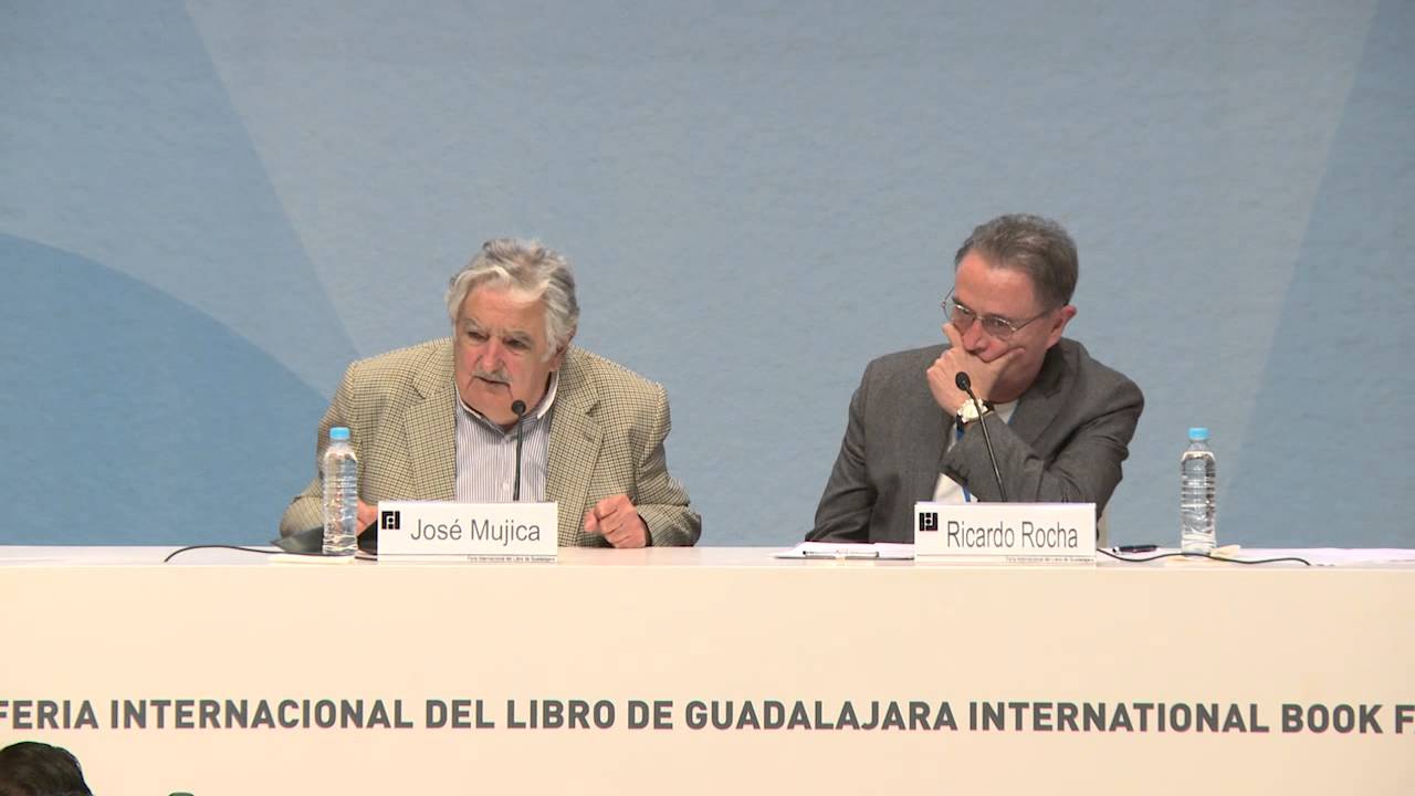 José Mujica con Ricardo Rocha en la FIL Guadalajara