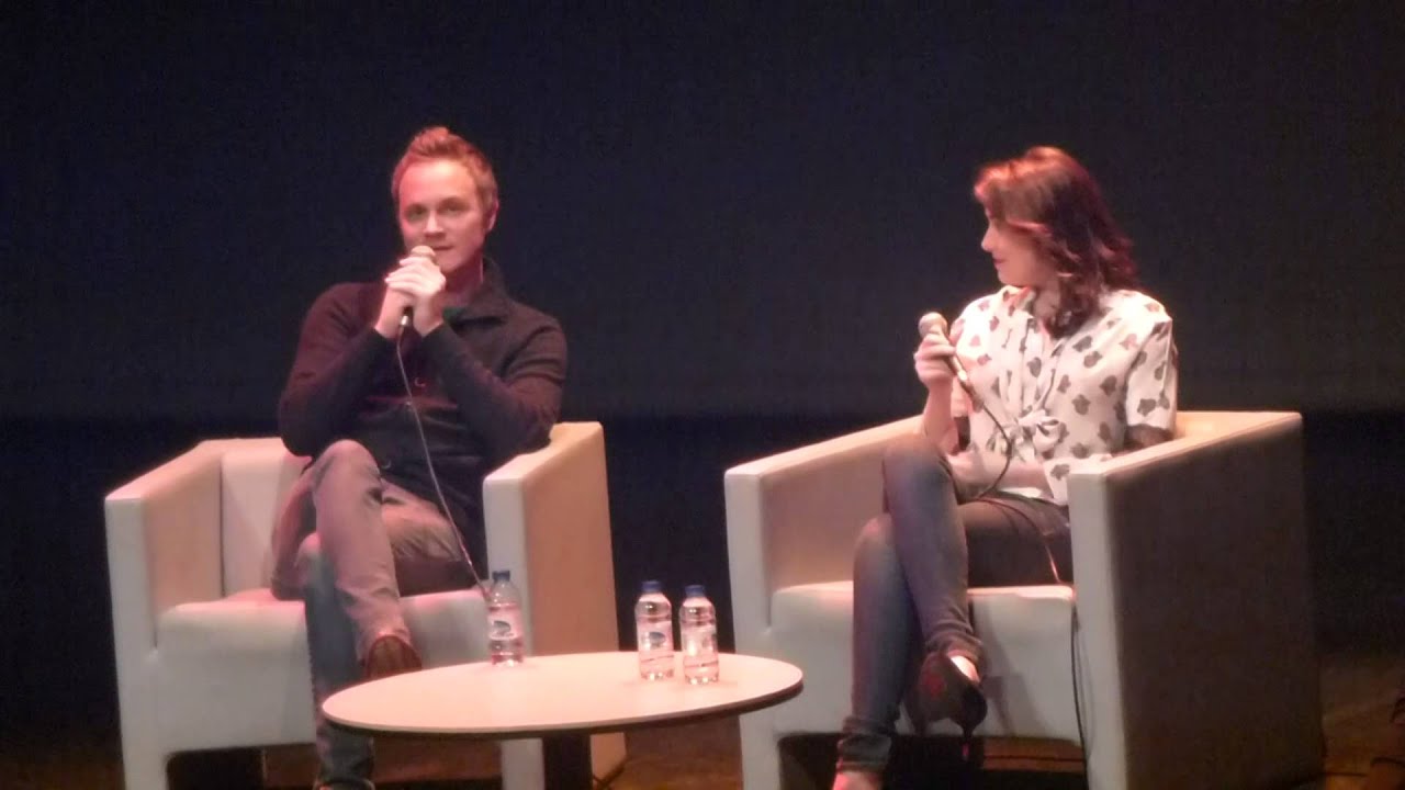 Fairy Tales Convention - David Anders singing 