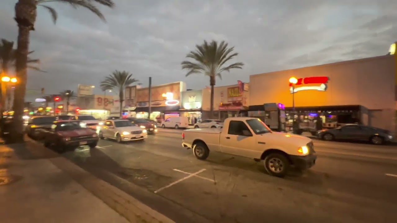 Caminando en el Este de Los Ángeles, California…