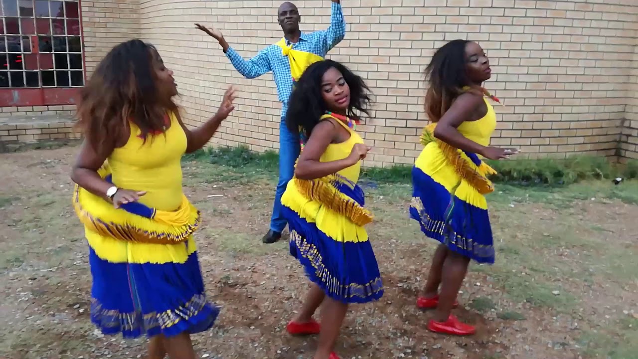 Percy Mfana ft Mabevan (MNGHEMEZULU)
