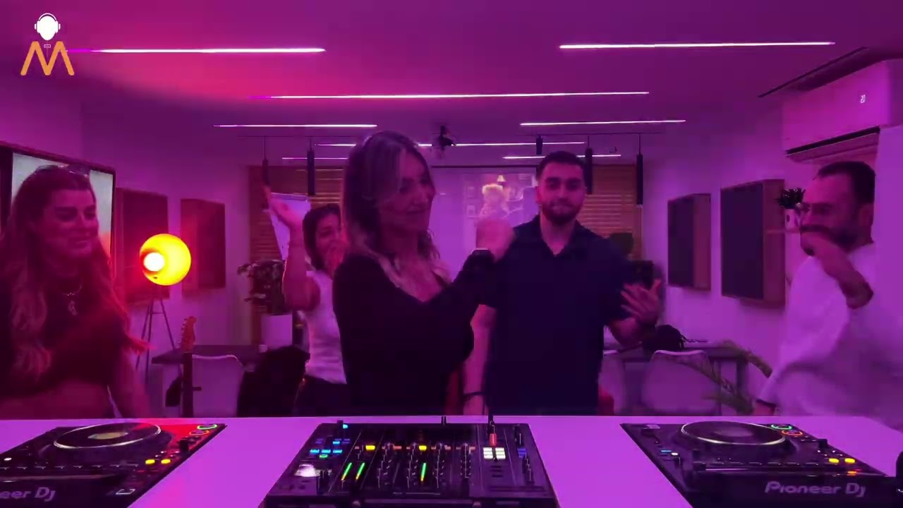 Jess Melki At Music Hub Lebanon - Living Room